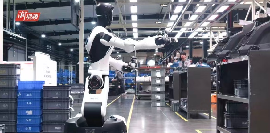 20260420 humanoid robots chongqing factory screw tightening manufacturing upgrade 7