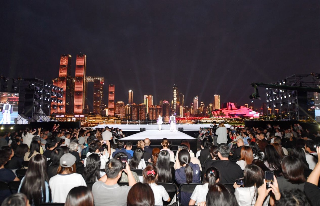 20260601 chongqing urban art festival mountain water fashion show 1
