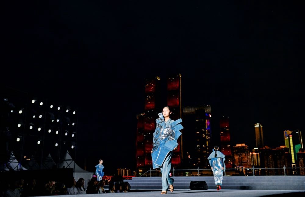 20260601 chongqing urban art festival mountain water fashion show 4